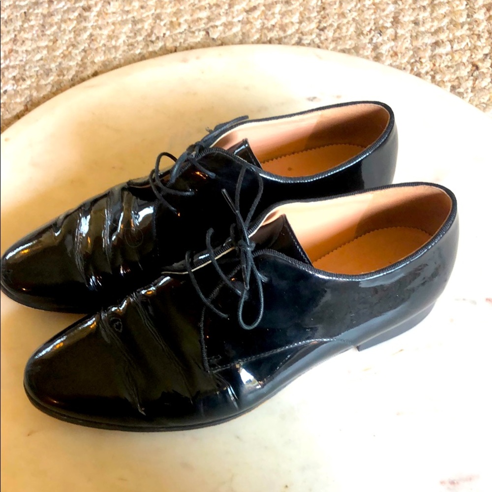 😎 J. Crew patent leather oxfords